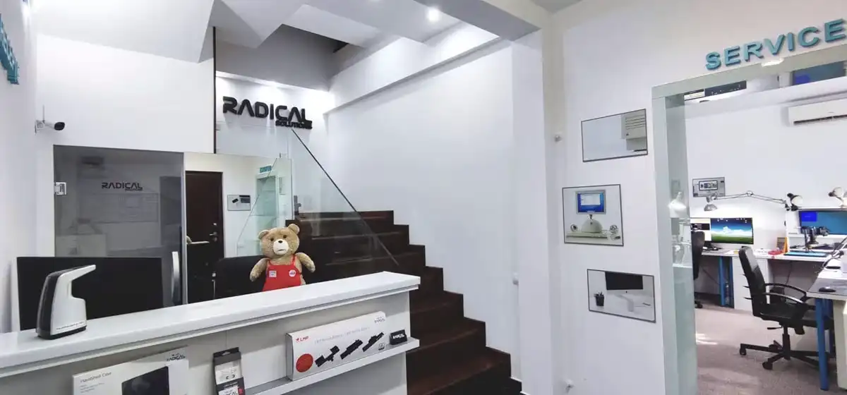 Recepția Radical Service — Aristotel Pappia 40, Sector 1, București