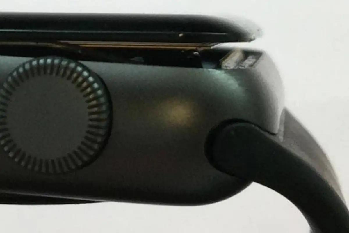 Apple Watch — Baterie Umflată cu Ecran Ridicat: Cauze și Soluții