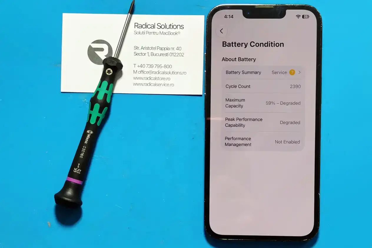 iPhone 14 before — battery at 59% capacity, 2,390 cycles, Service state