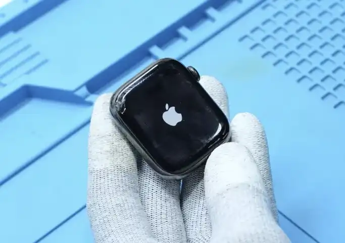 Diagnostic Apple Watch la Radical Service București — maxim 24h